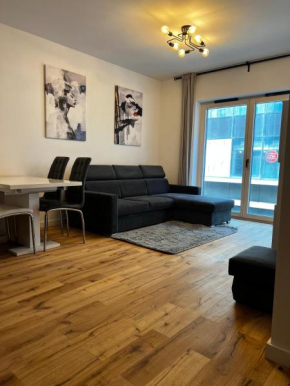 Czysta Apartment - Old Town, Superb Location, Railway Access